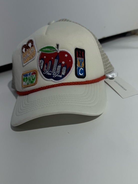 NWT Anthropologie Women’s Cream Trucker Hat with Red Apple Multicolor Patches main image 4